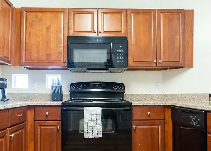 Landing - Modern With Amazing Amenities *