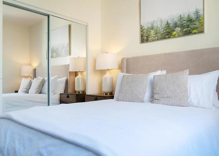 Apartment Landing - Modern With Amazing Amenities