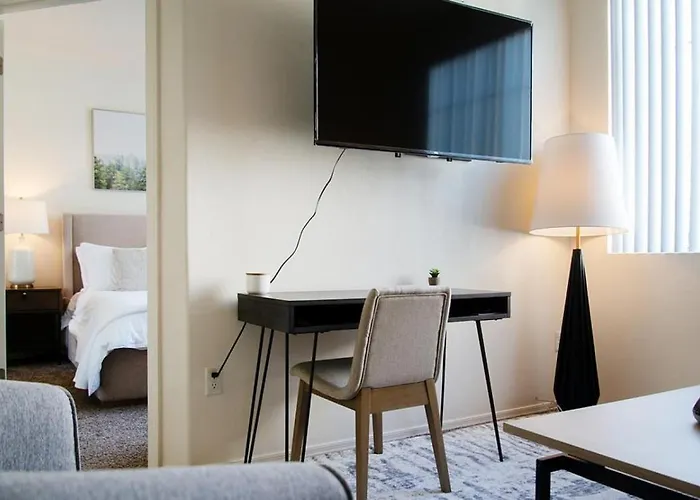 Apartment Landing - Modern With Amazing Amenities Tucson